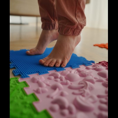 Масажний килимок Ортек Динозаври Пазли 12 елементів 28x28 см Масажний килимок Ортек Динозаври Пазли 12 елементів 28x28 см